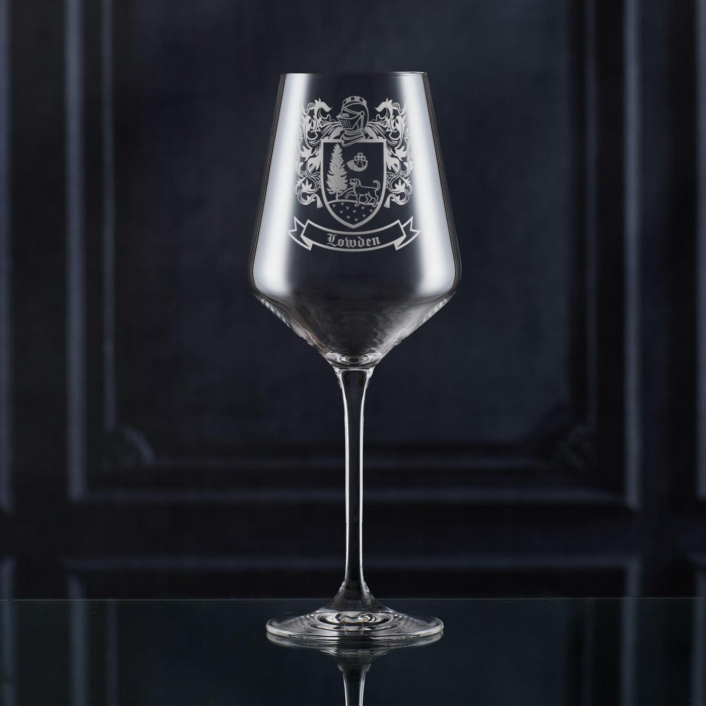 Fine stem wine glass with engraved family coat of arms and surname — traditional sandblasting.