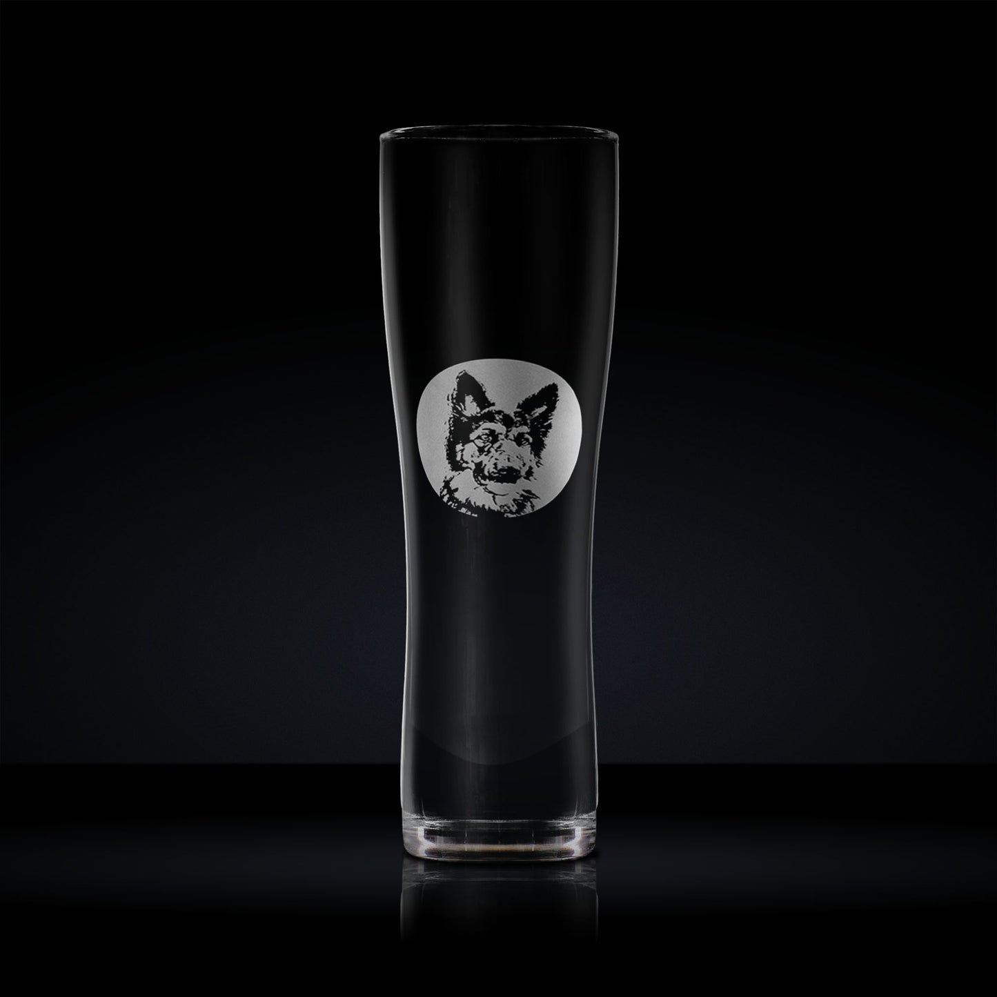 pet dog pint glass engraved with a german shepherd portrait