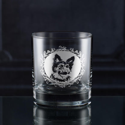 Engraved German Shepherd whisky glass showing a circular portrait framed by a leafy garland.