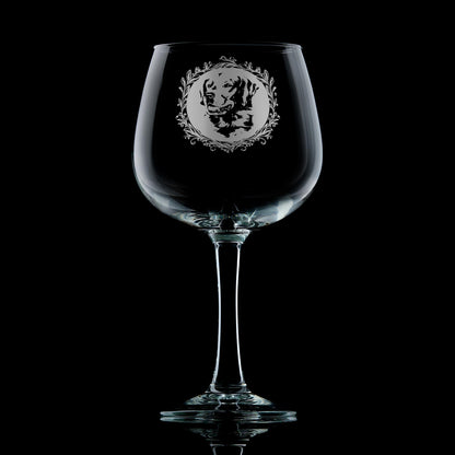 Engraved Copa de Balón Gin Glass with hand-engraved Golden Retriever portrait