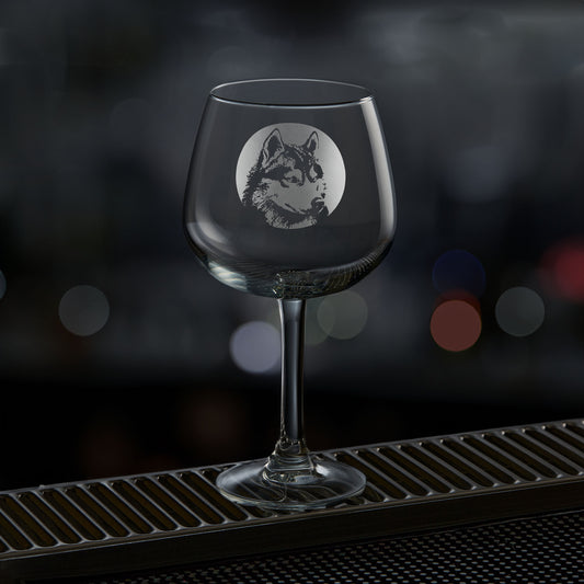 Balloon gin glass engraved with a siberian husky dog