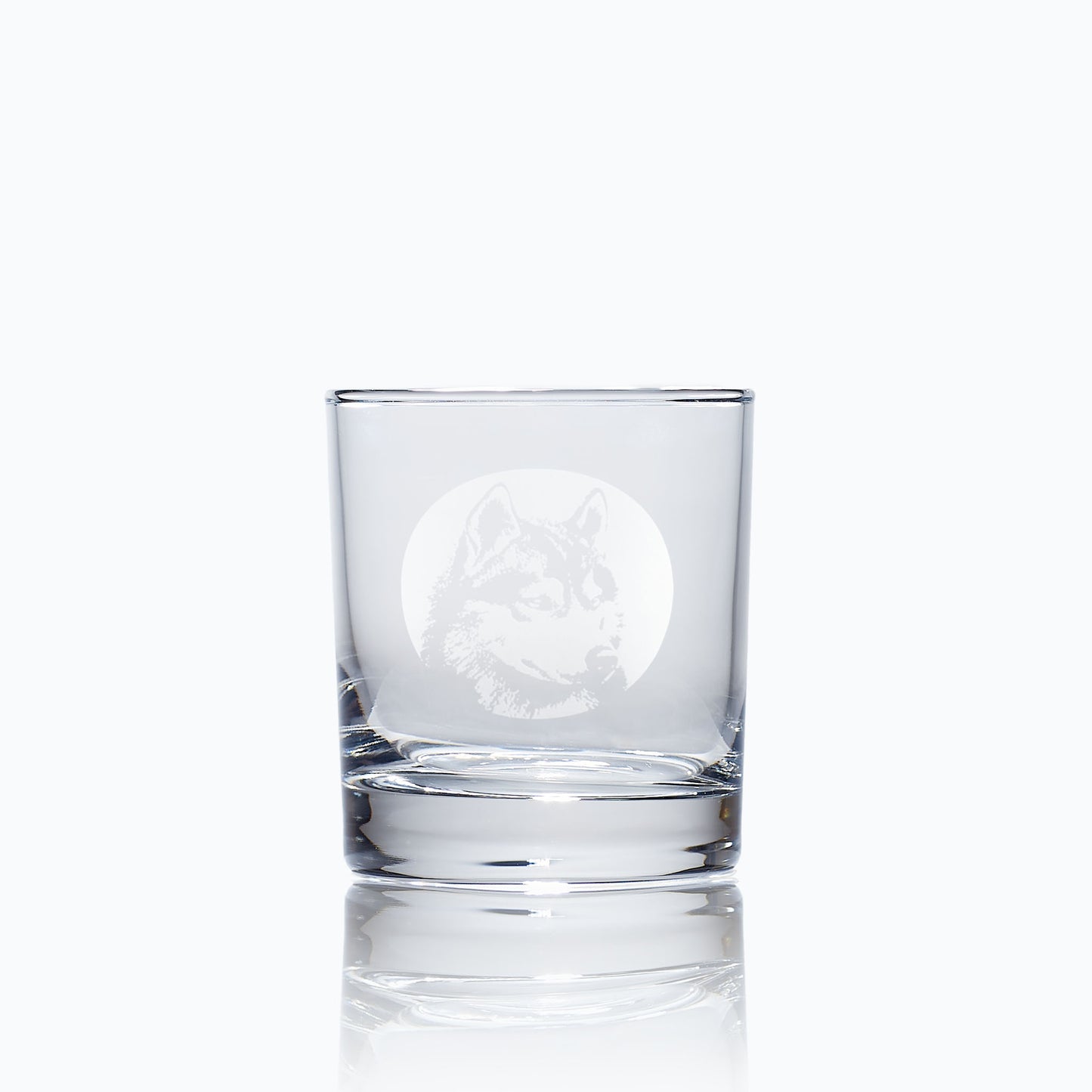 engraved whisky glass etched with a portrait of a siberian husky dog