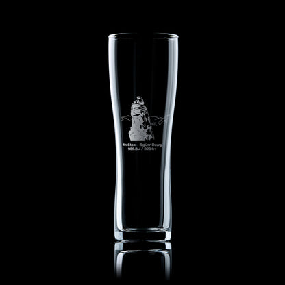 pint glass engraved with isle of skye's in pinn