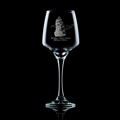 stemmed wine glass engraved with isle of skye's in pinn