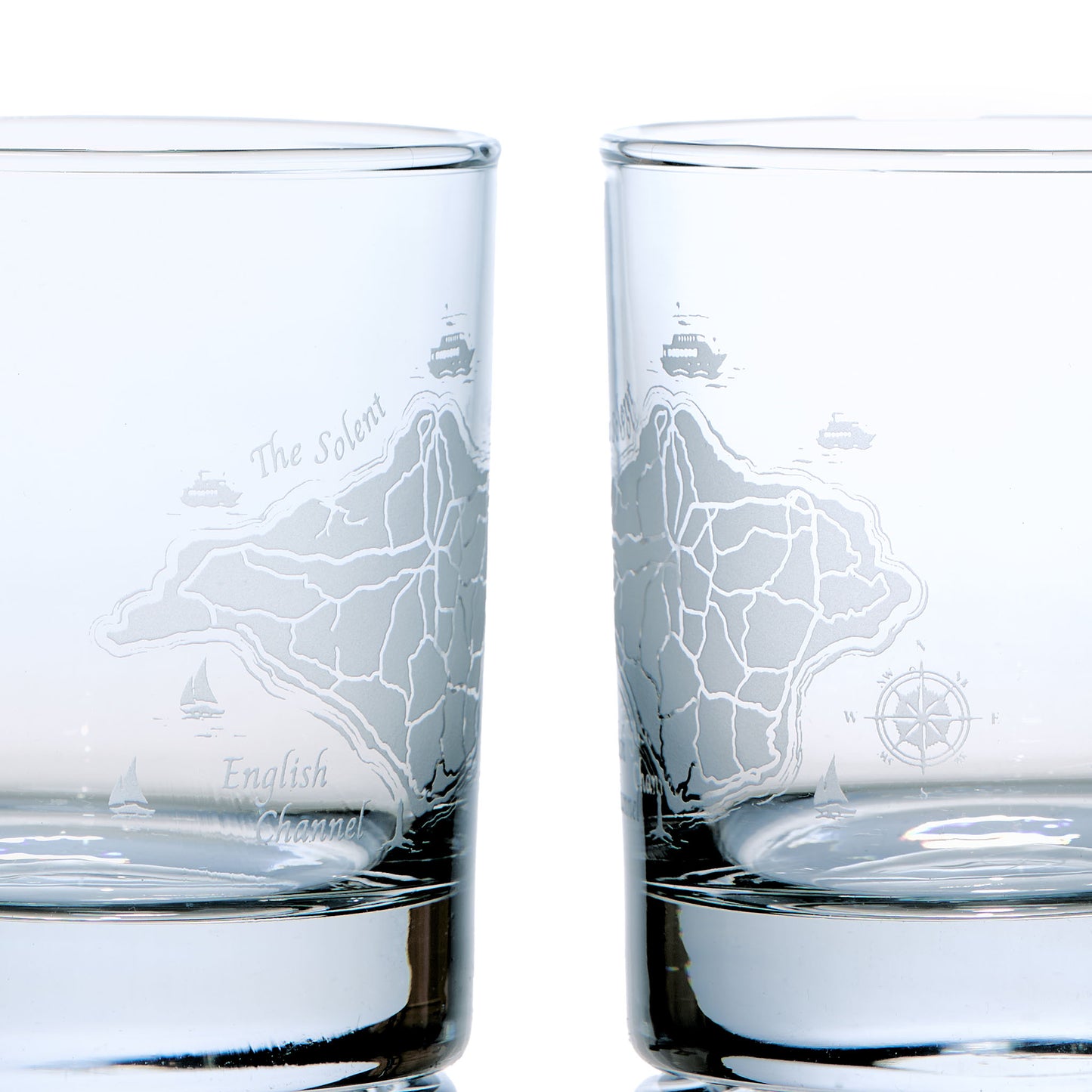 whisky glass engraved with a map of the isle of wight