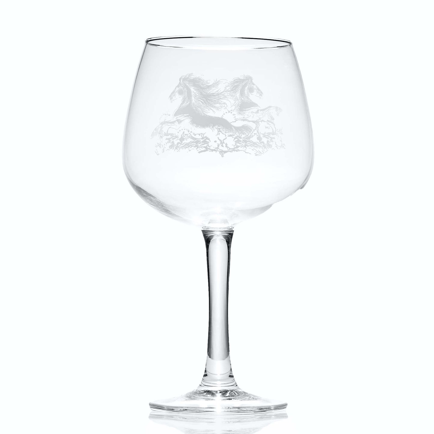 Copa de balon gin glass with wide bowl and short stem, engraved with mythical kelpies