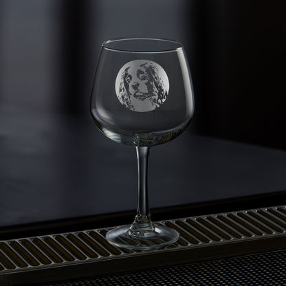 Balloon gin glass engraved with a king charles spaniel dog