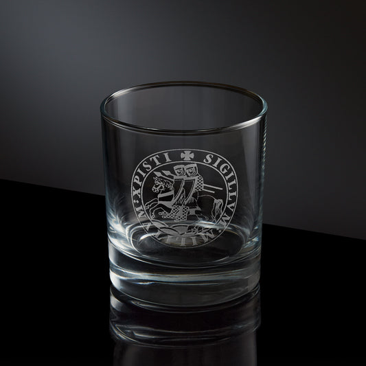 masonic whisky glass engraved with knights templar symbol