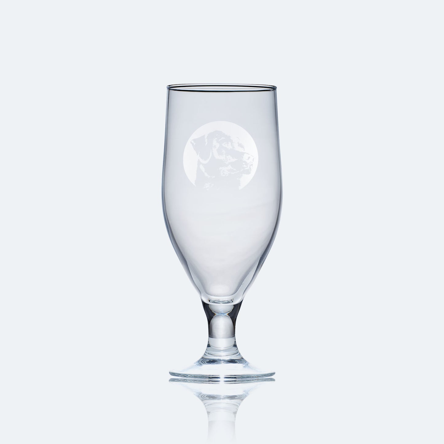 stemmed beer glass engraved with a portrait of a labrador dog