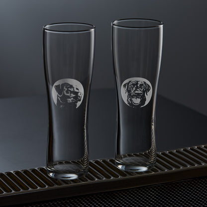 etched craft beer pint glass engraved with a portrait of a labrador dog