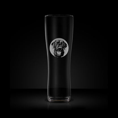 etched craft beer pint glass engraved with a portrait of a labrador dog