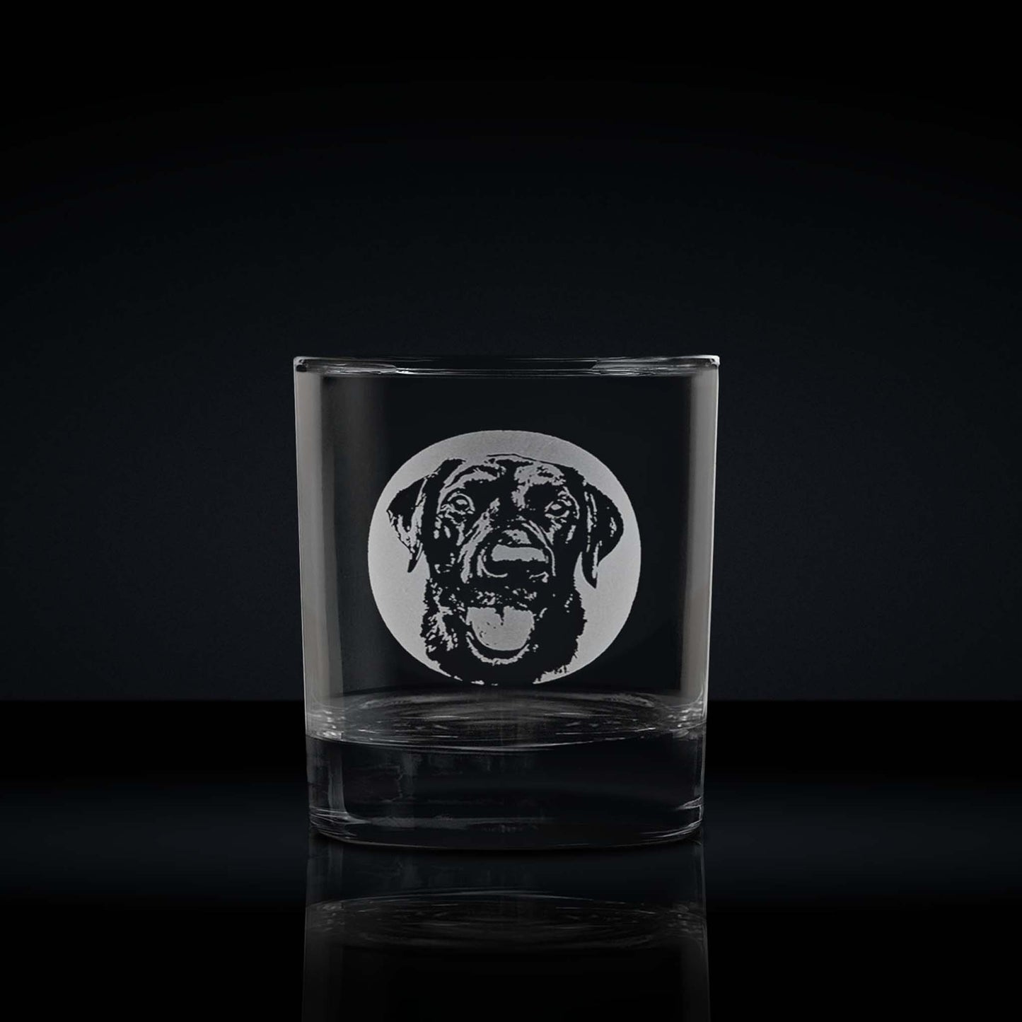 engraved whisky glass etched with a portrait of a labrador dog