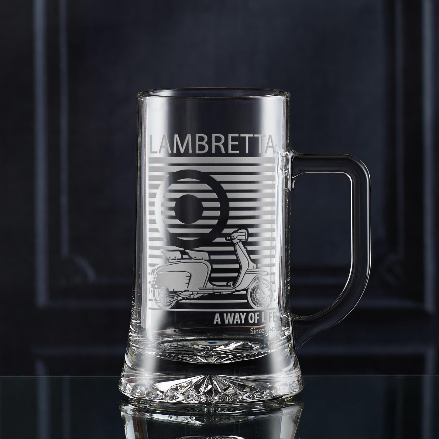 Glass tankard engraved with a classic Lambretta Li Special illustration