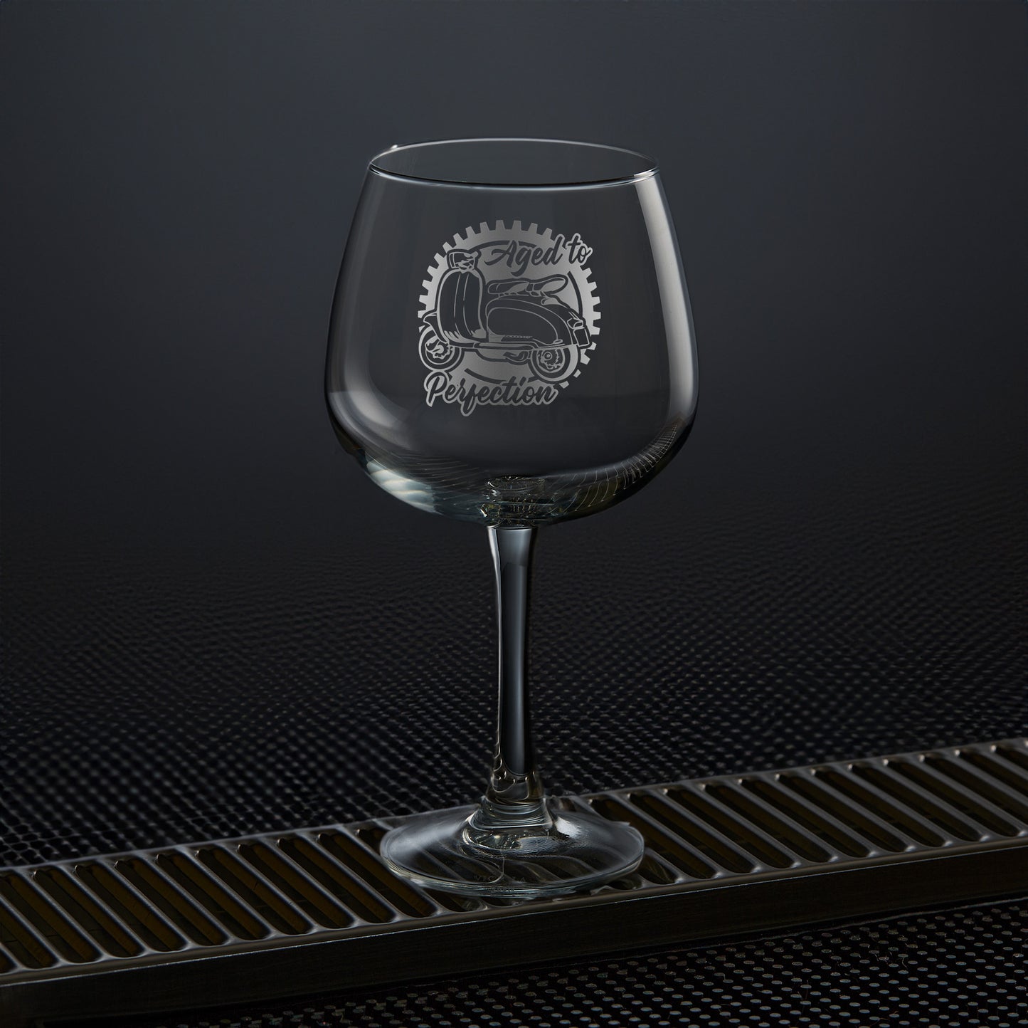 Balloon gin glass engraved with a series 2 lambretta scooter