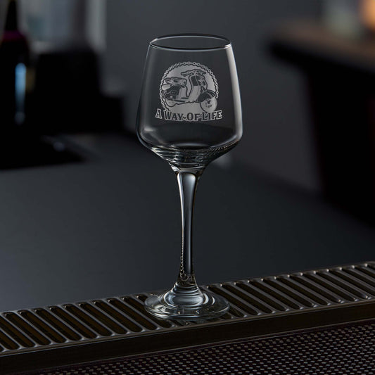 engraved wine glass etched with a series 1 lambretta scooter