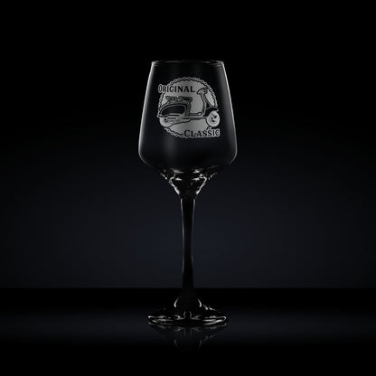 Engraved wine glass etched with a lambretta li125 scooter