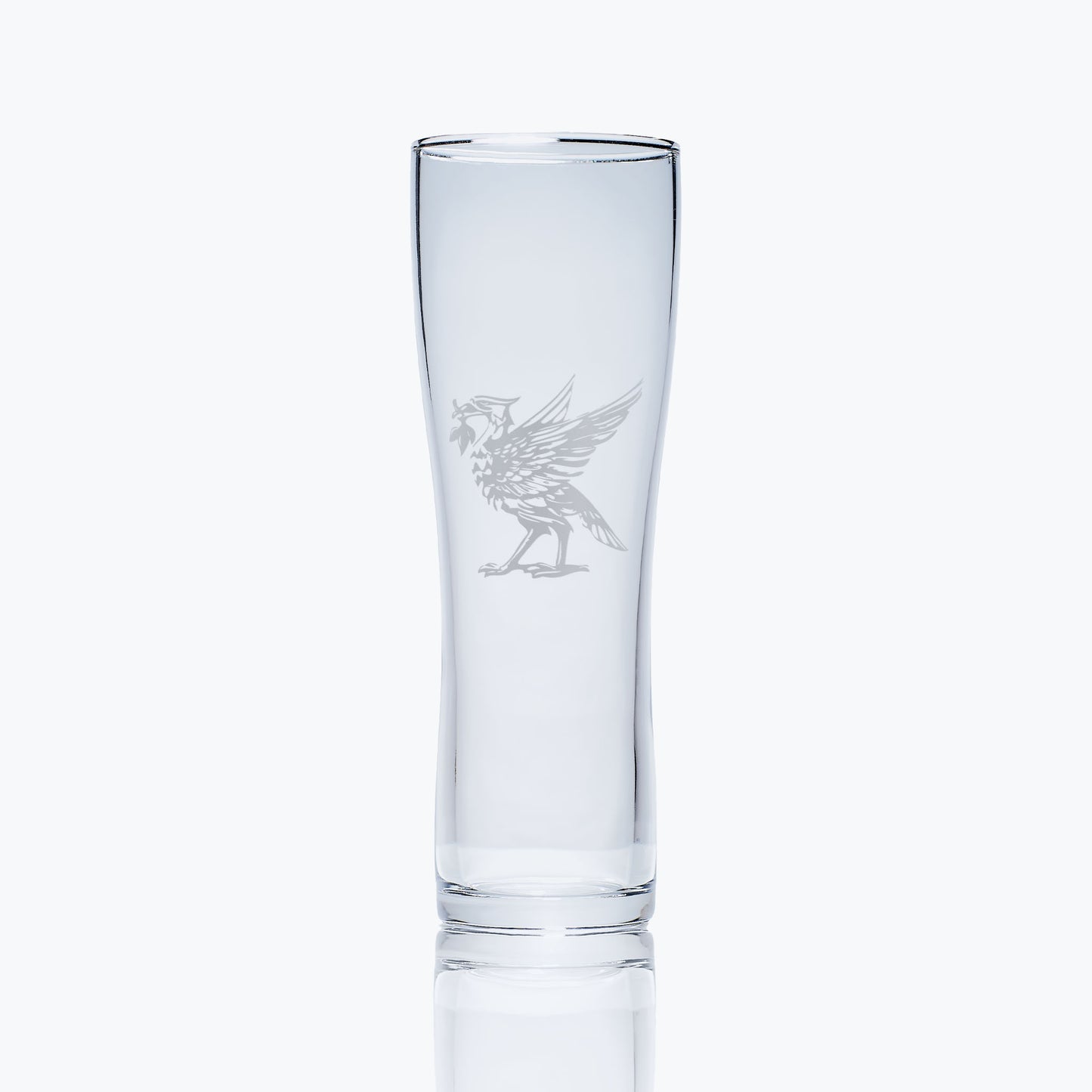 tall pint glass engraved with liverpool's liverbird