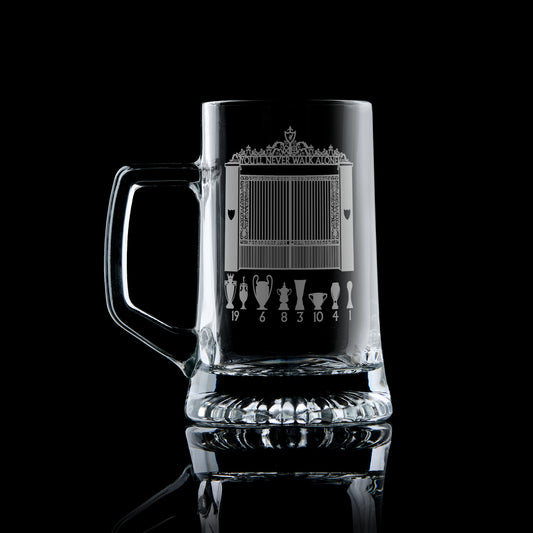 glass tankard engraved with LFC shankly gates and trophies