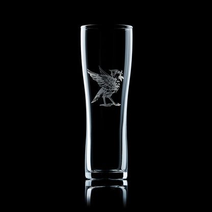 tall pint glass engraved with liverpool's liverbird