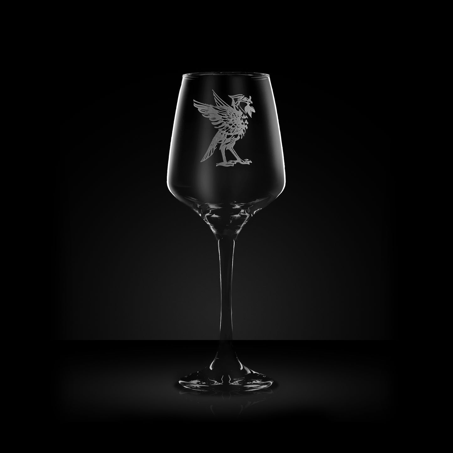 liverpool wine glass engraved with liverbird bertie