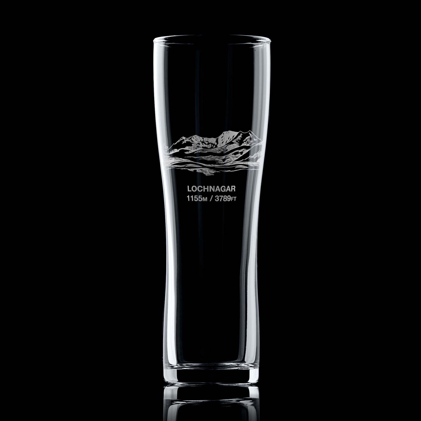 Lochnagar engraved pint glass featuring Miekle Pap