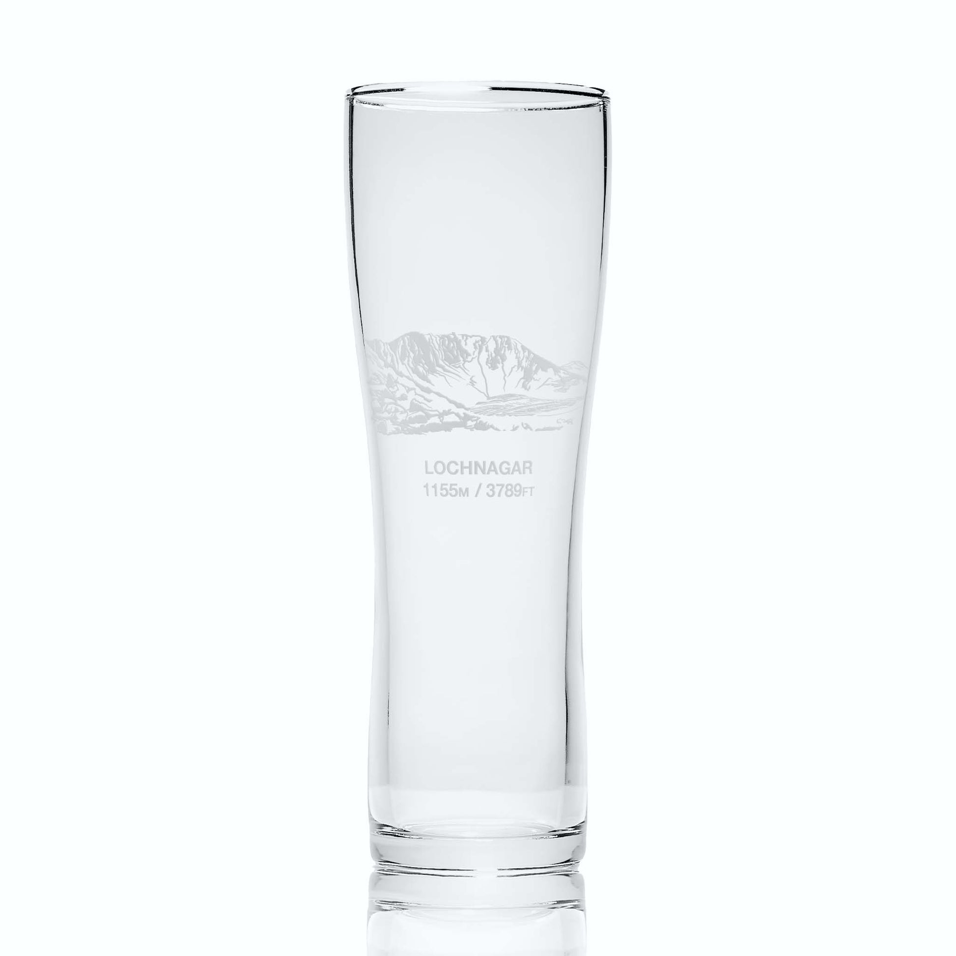 Lochnagar engraved pint glass featuring an illustration of the North Corrie