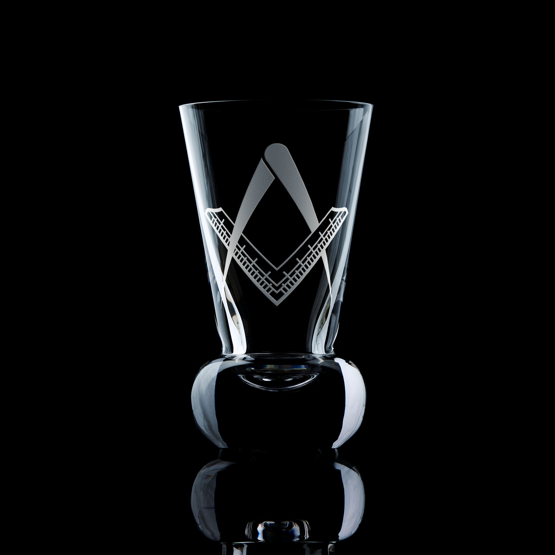 masonic firing glass engraved with a fellowcraft square and compass