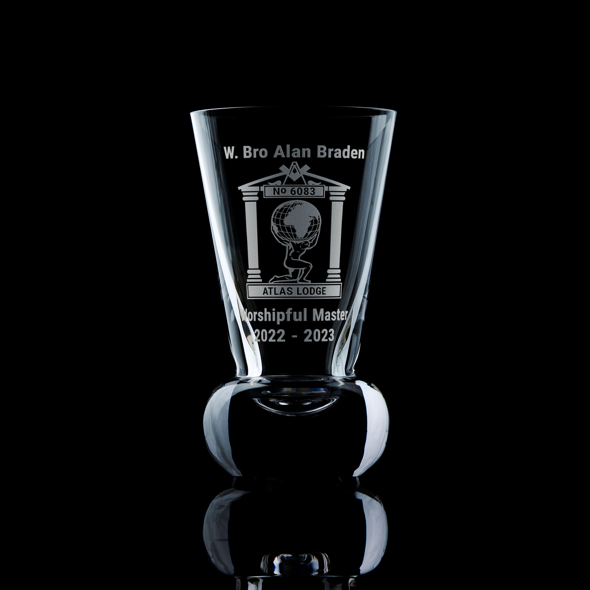 crystal firing glass engraved with a masonic lodge crest