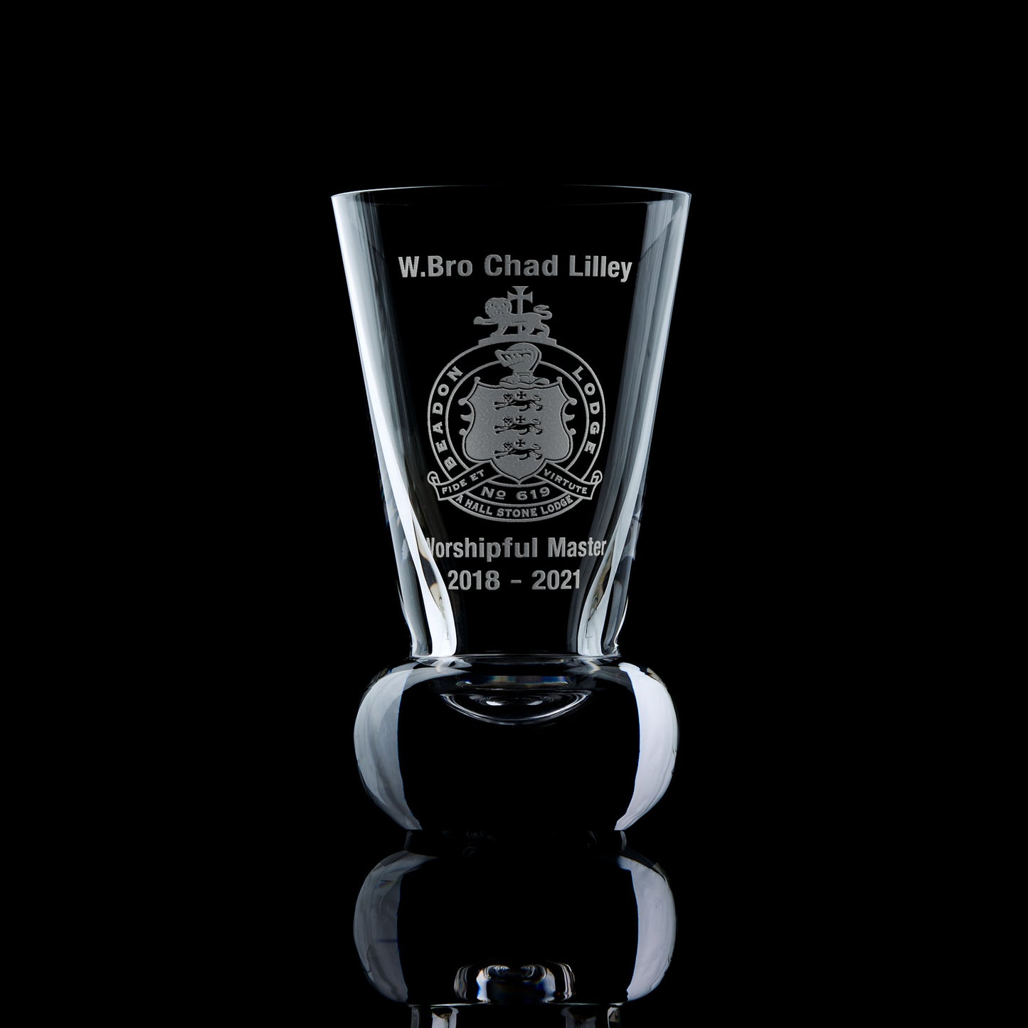 crystal firing glass engraved with a masonic lodge crest