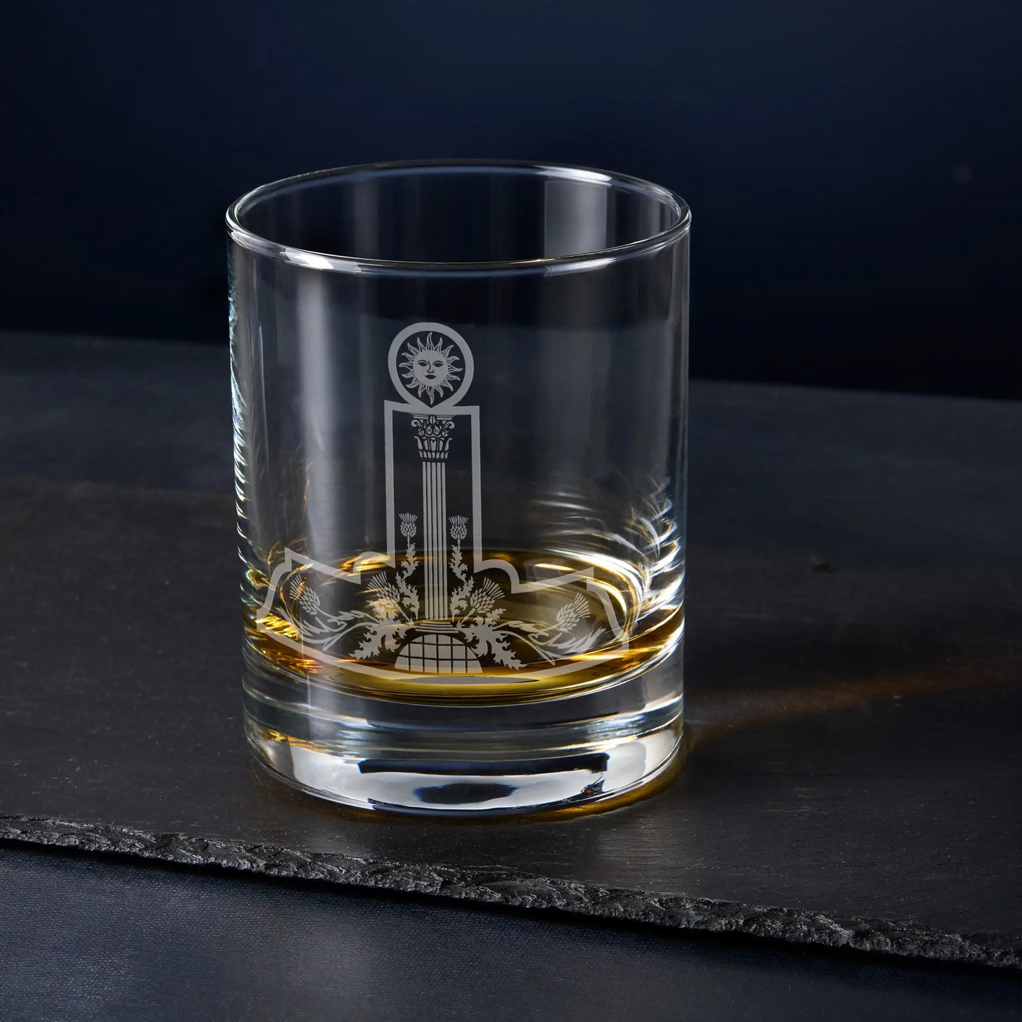 Senior Warden collar jewel whisky glass – Scottish Constitution, on dark background