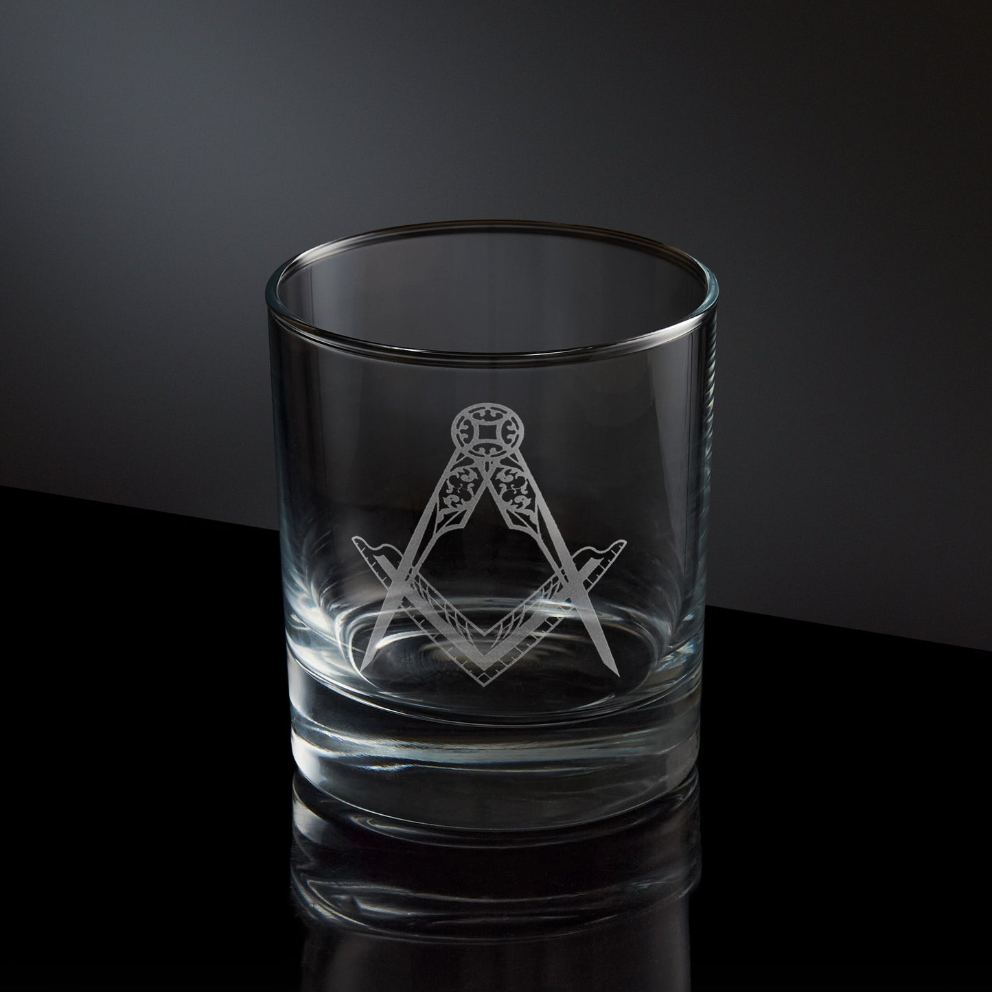 engraved whisky glass etched with masonic square and compass