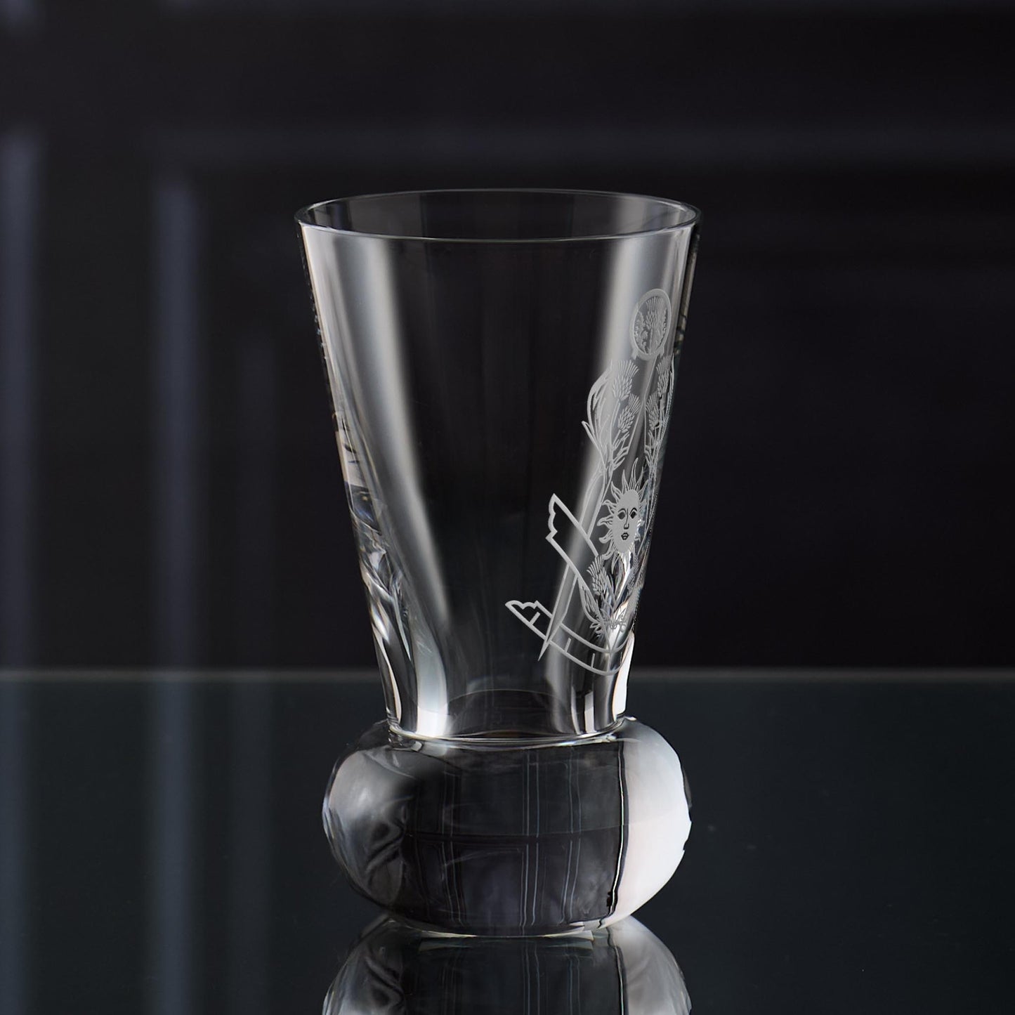 Crystal firing glass engraved with Scottish  Collar Jewel of the Right Worshipful Master - Side view