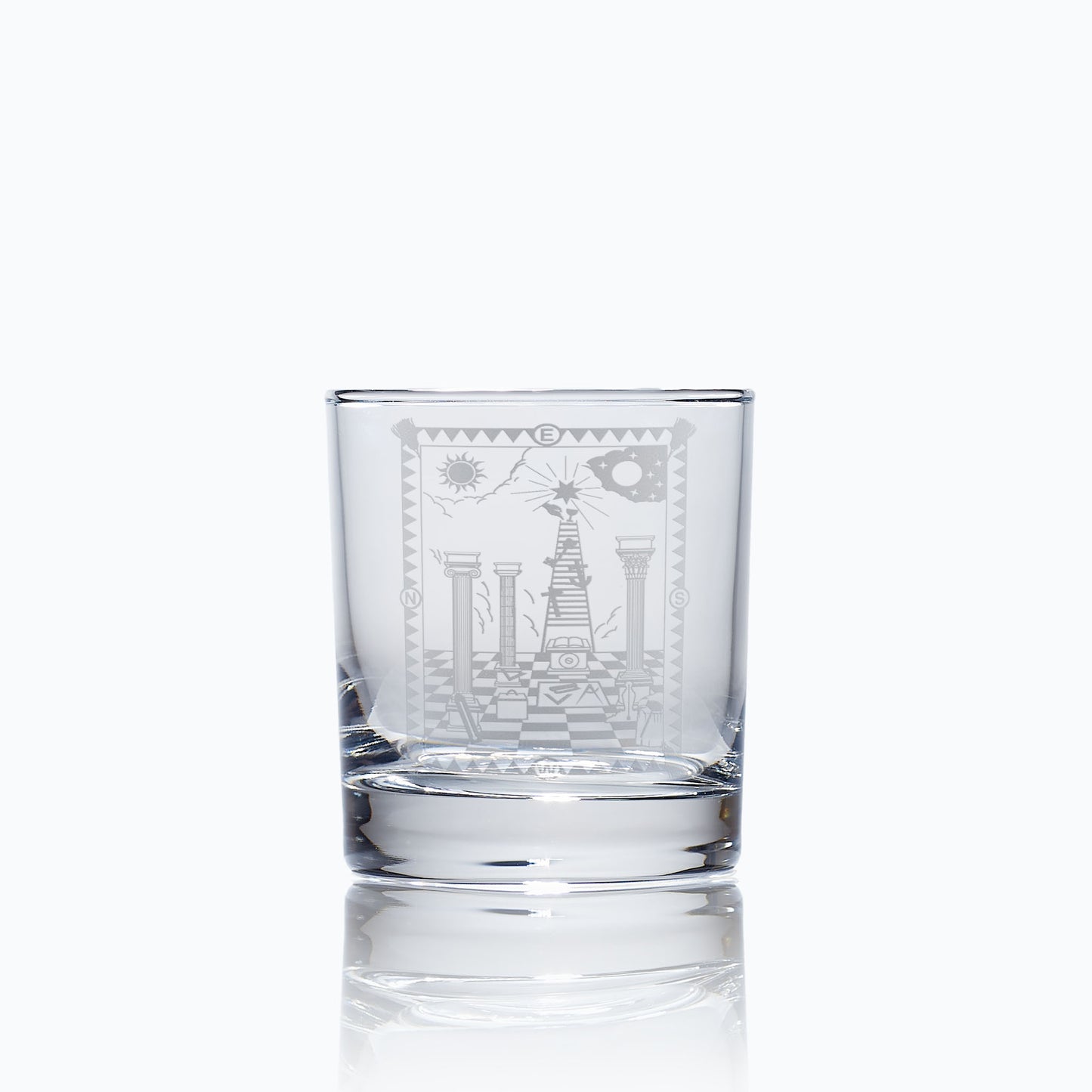 whisky tumbler engraved with a masonic entered apprentice 1st degree tracing board