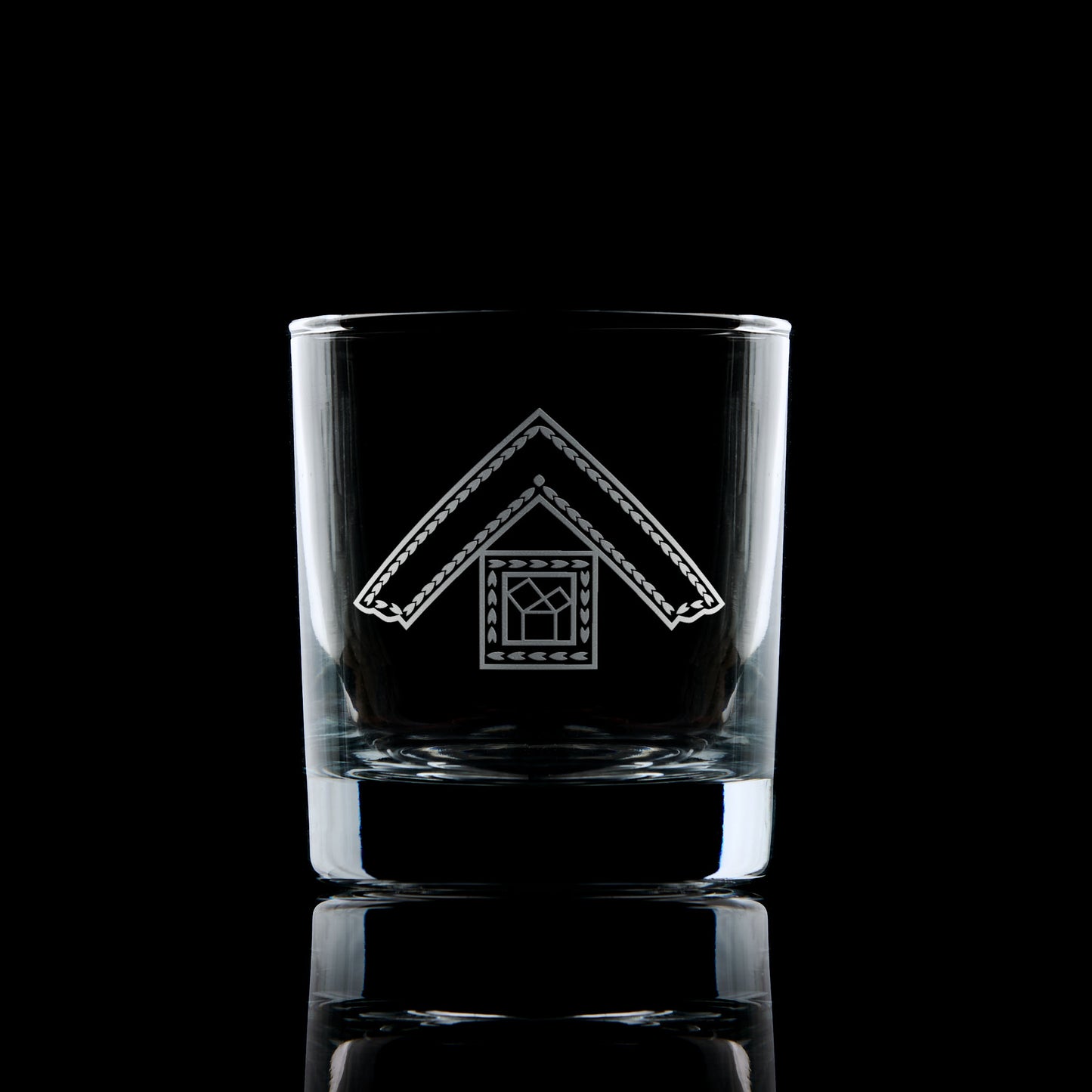 masonic whisky glass engraved with a craft officers past master collar jewel 