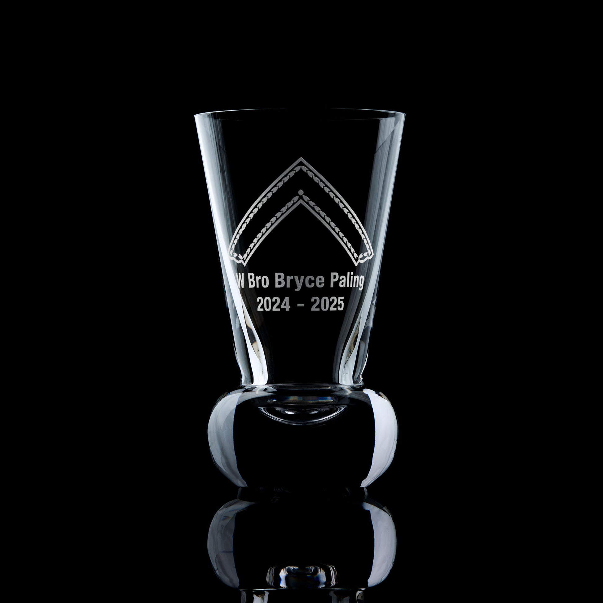 Personalised Worshipful Master collar jewel firing glass – engraved Masonic design on black backdrop
