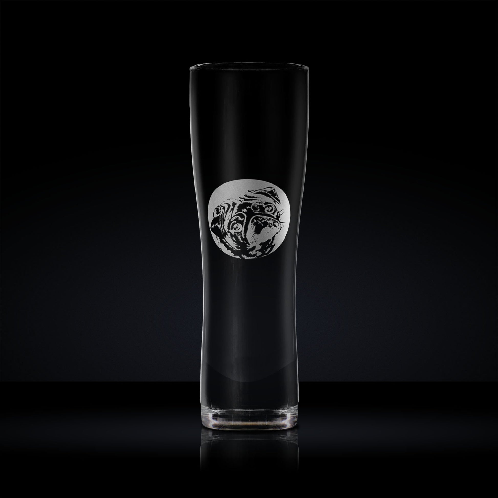 pet dog pint glass engraved with a pug portrait