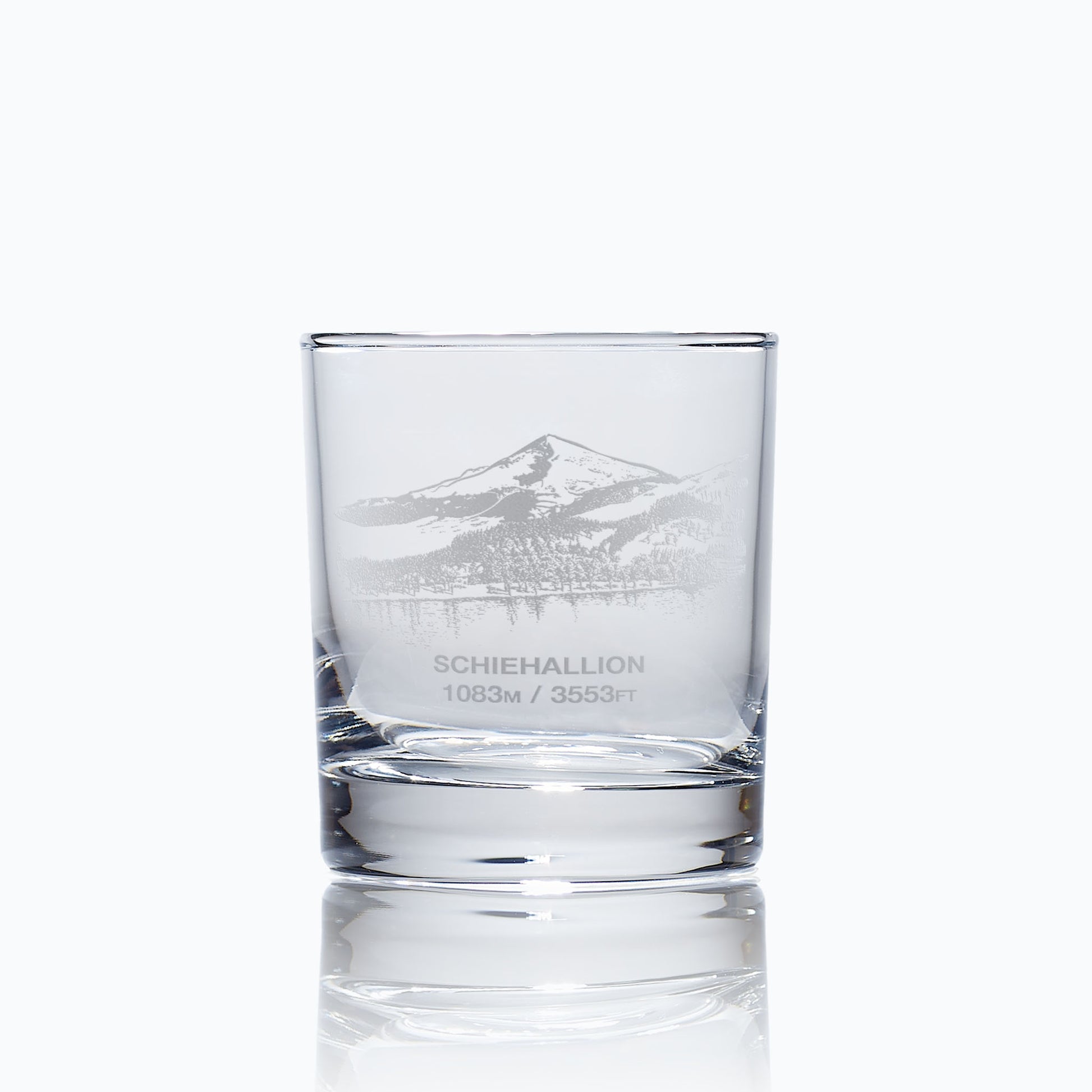 whisky glass engraved with the scottish mountain schiehallion