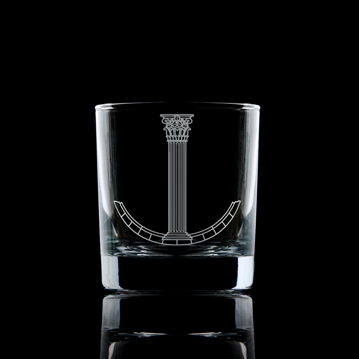 masonic whisky glass engraved with a scottish freemansory architect collar jewel