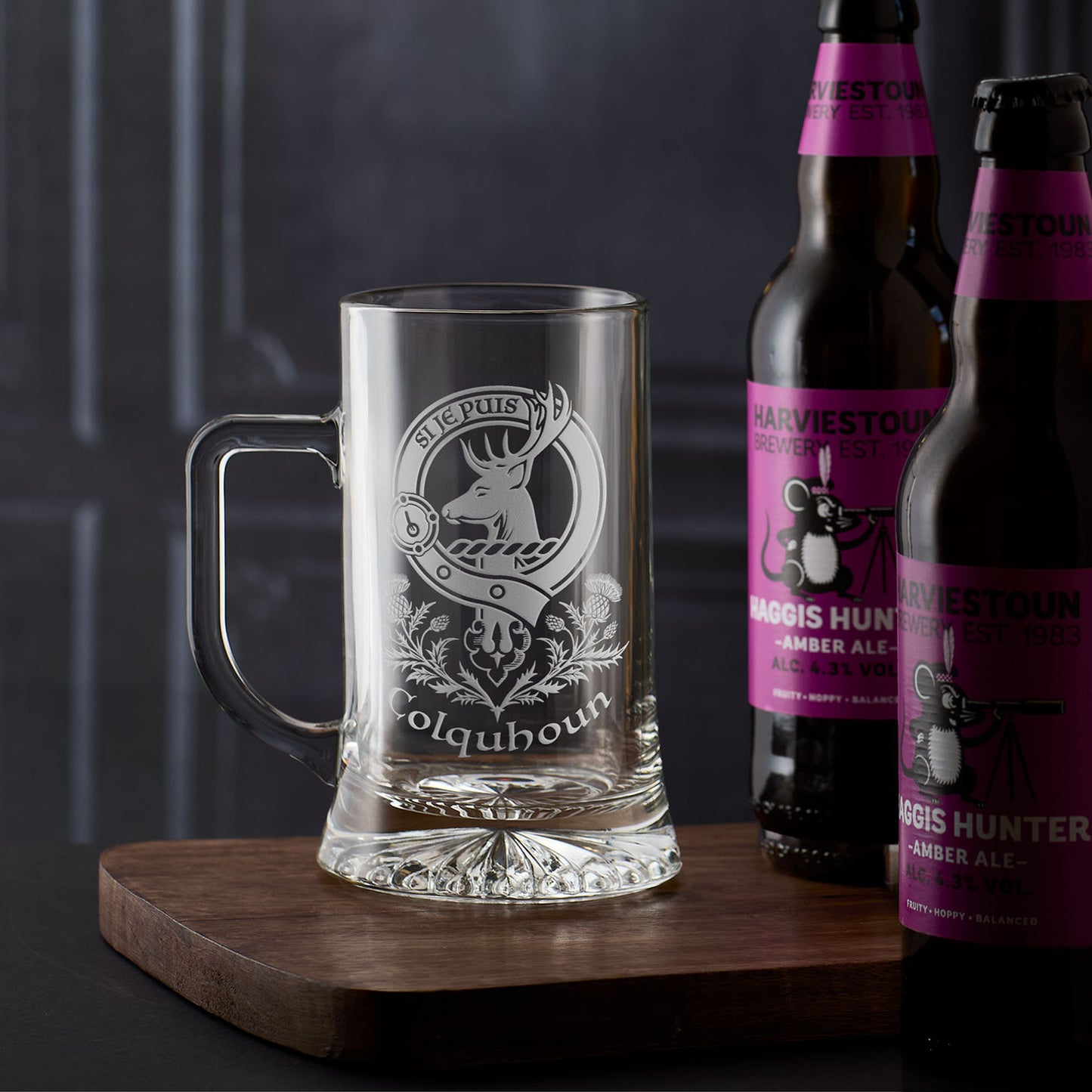 Scottish clan crest tankard engraved  with the Colquhoun motto and surname