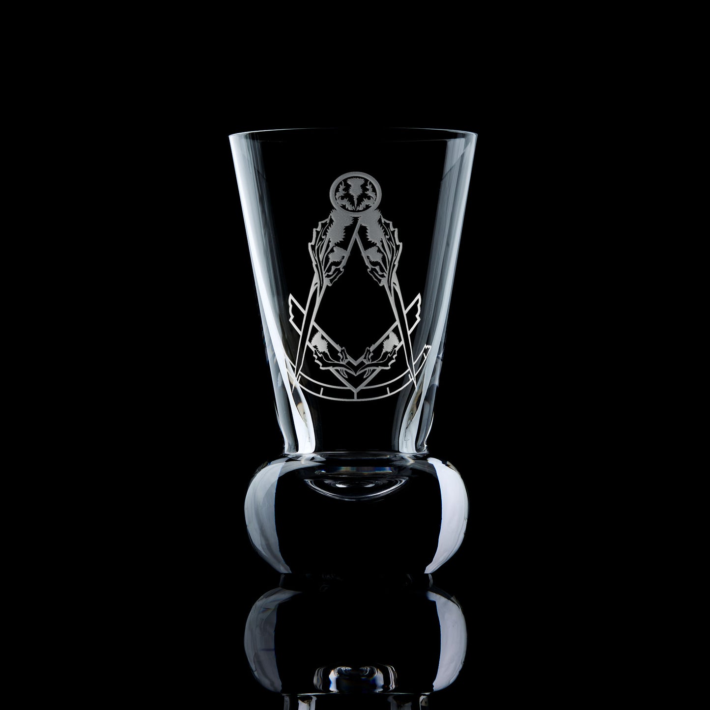 masonic firing glas engraved with a craft officers past master collar jewel