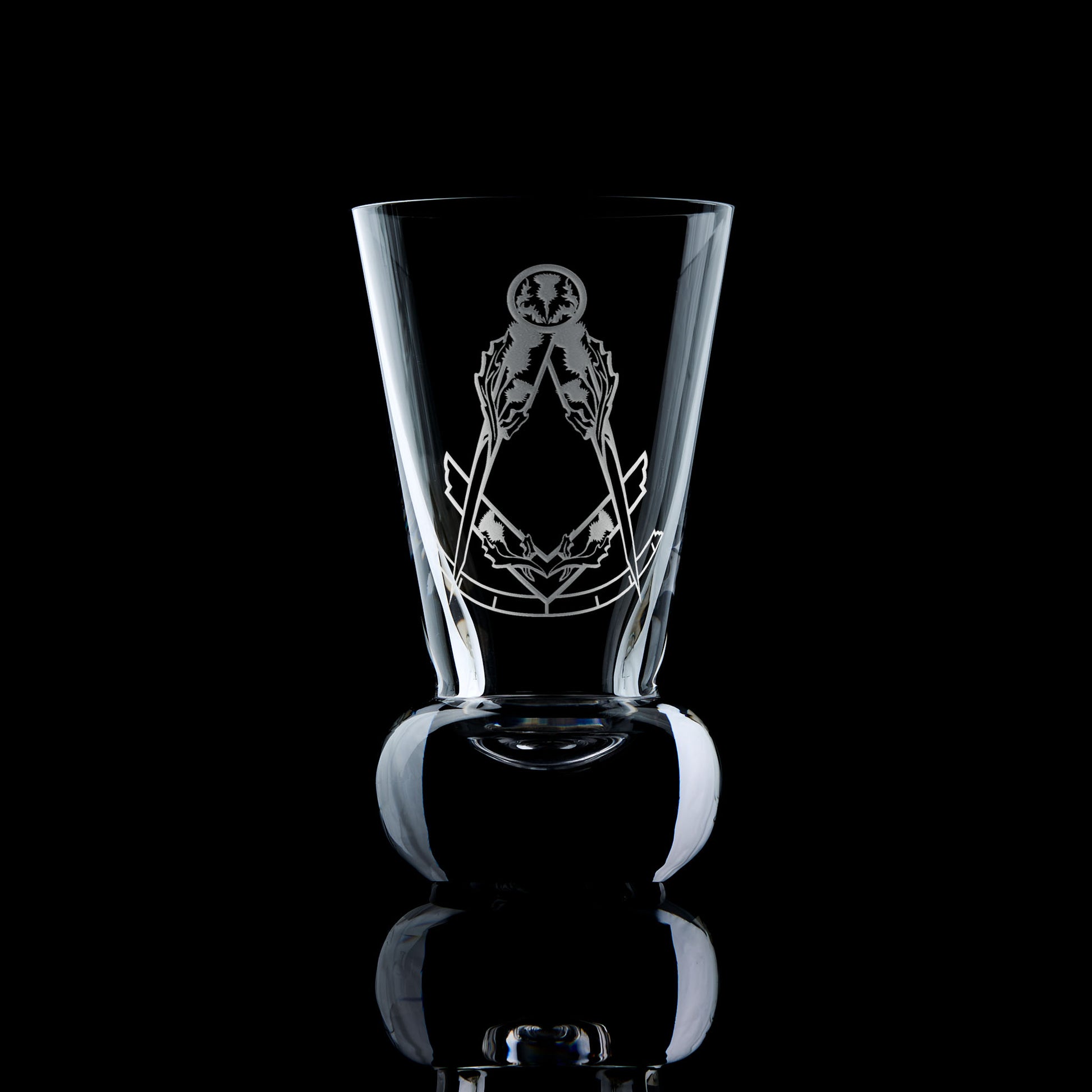 masonic firing glas engraved with a craft officers past master collar jewel