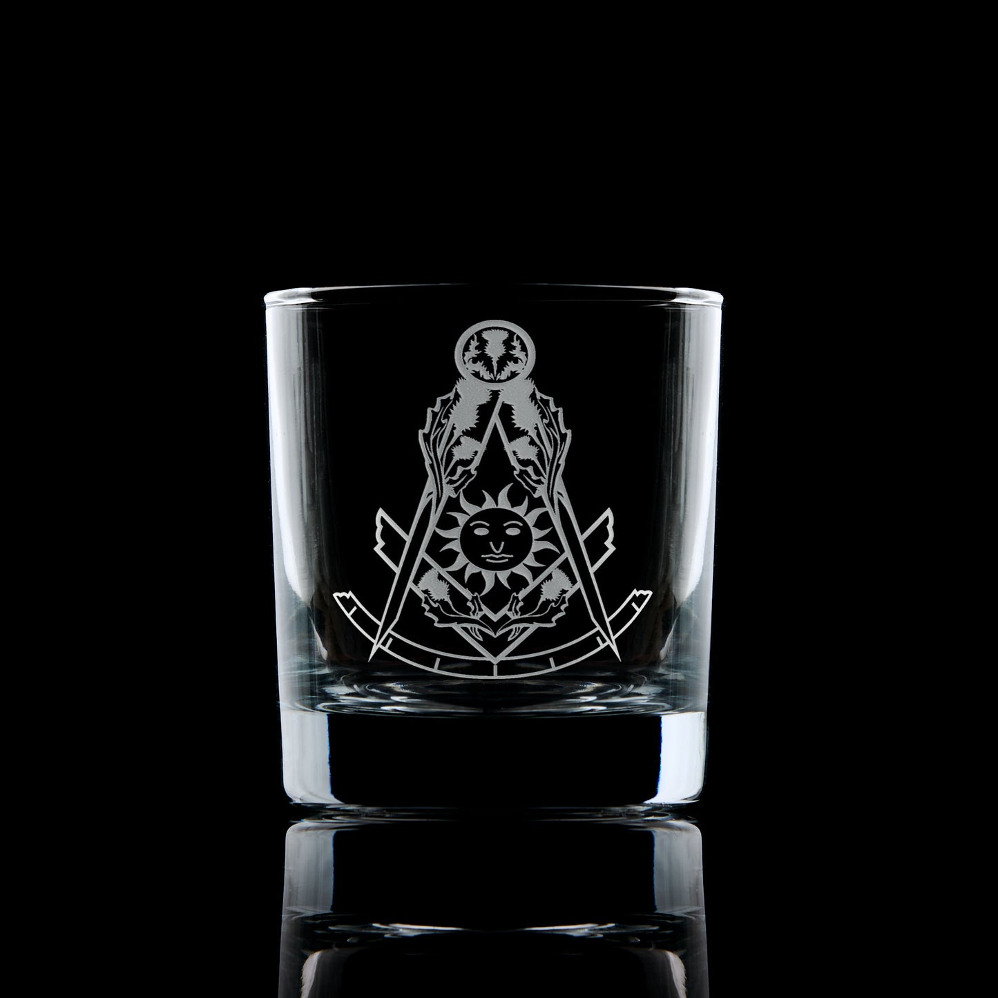 masonic whisky glass engraved with a Scottish constitution craft officers right worshipful master collar jewel