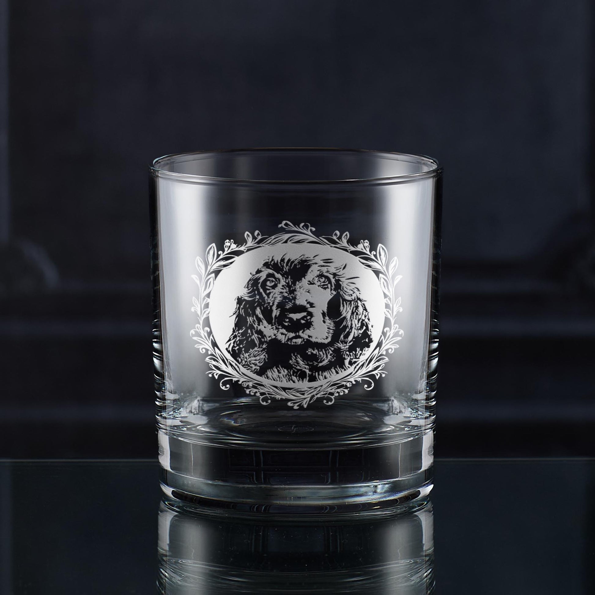 Engraved Show Cocker Spaniel whisky glass featuring a detailed spaniel portrait within a leafy garland, hand-engraved in Scotland by Just The Ticket.