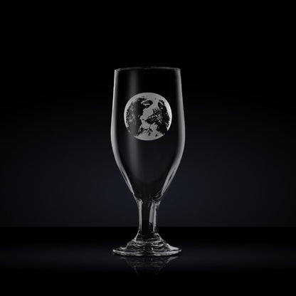 engraved chalice style stemmed beer glass etched with a portrait of an english springer spaniel dog