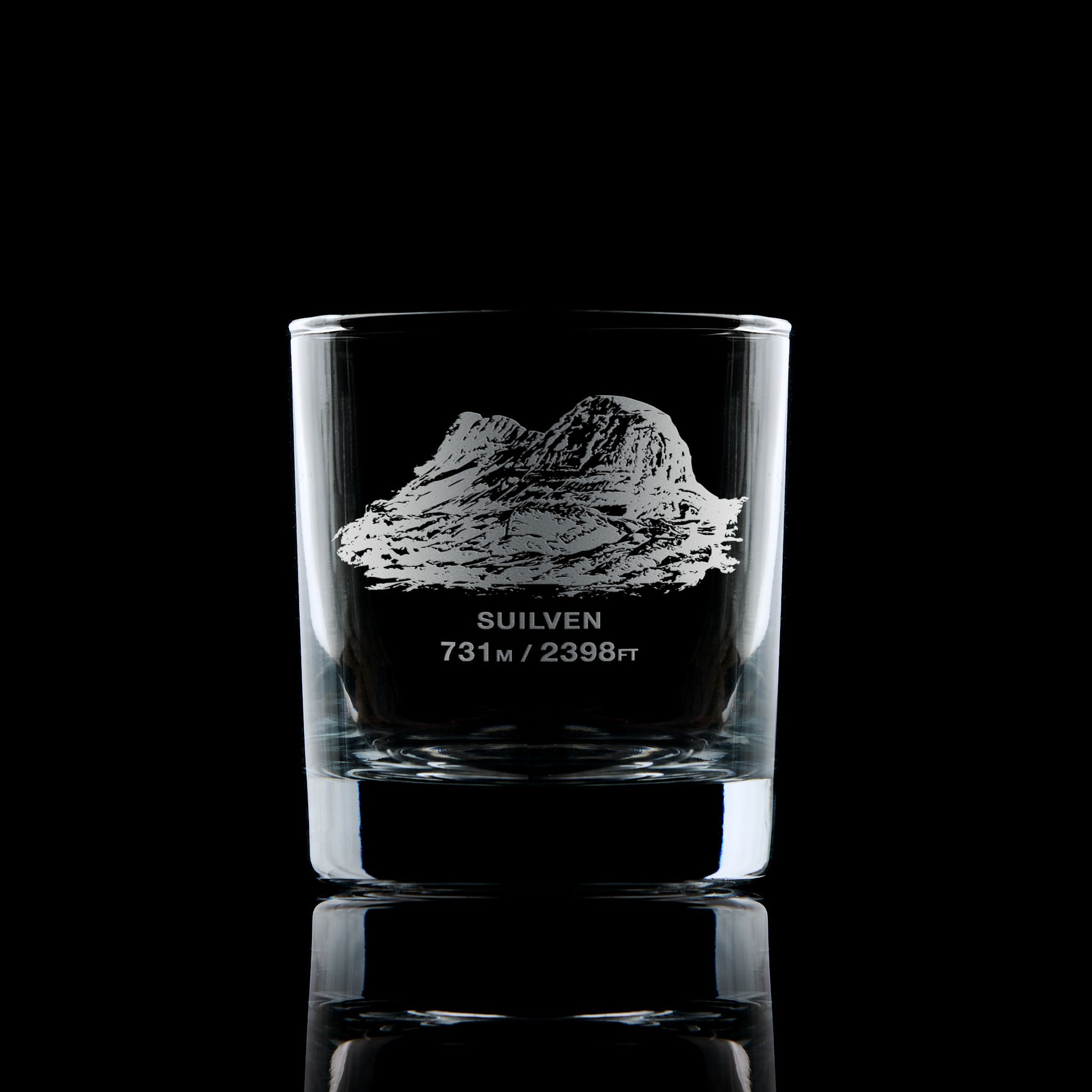 whisky glass engraved with mount Suilven in scotland