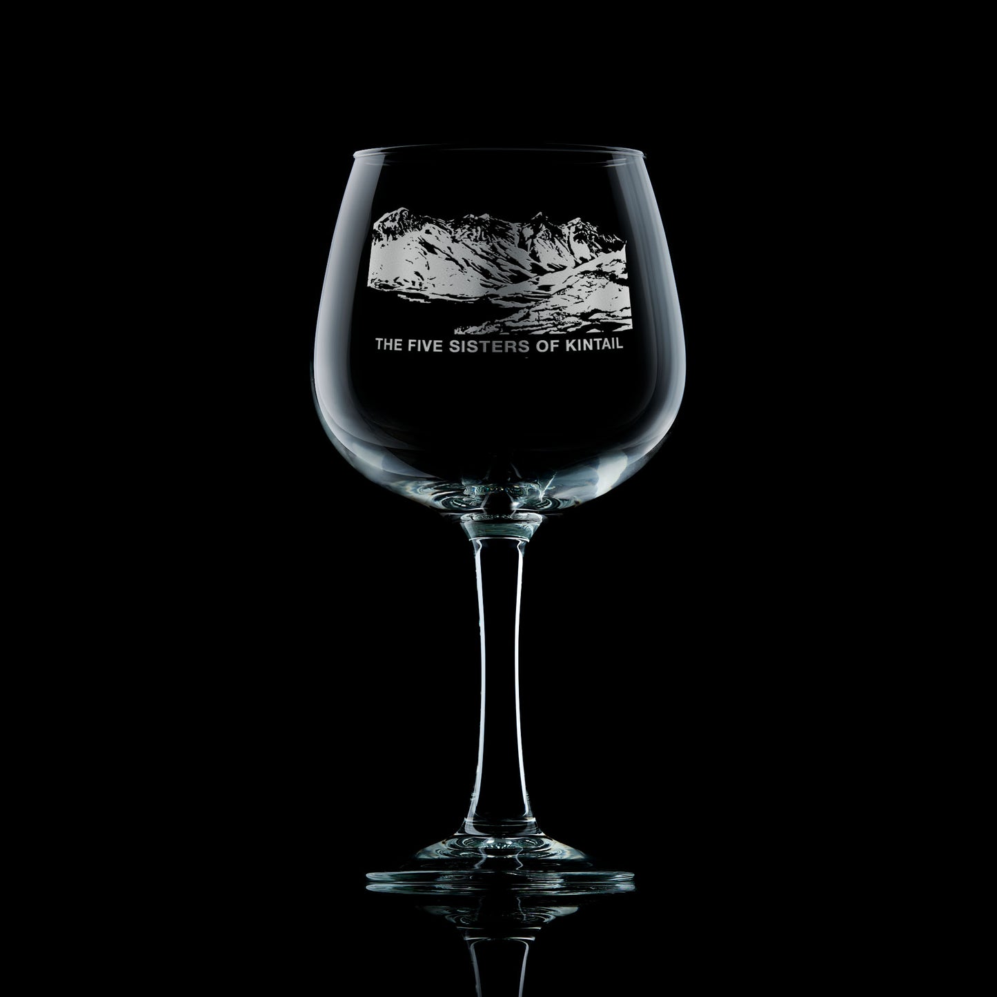 balloon gin glass engraved with scottish mountains the five sisters of Kintail