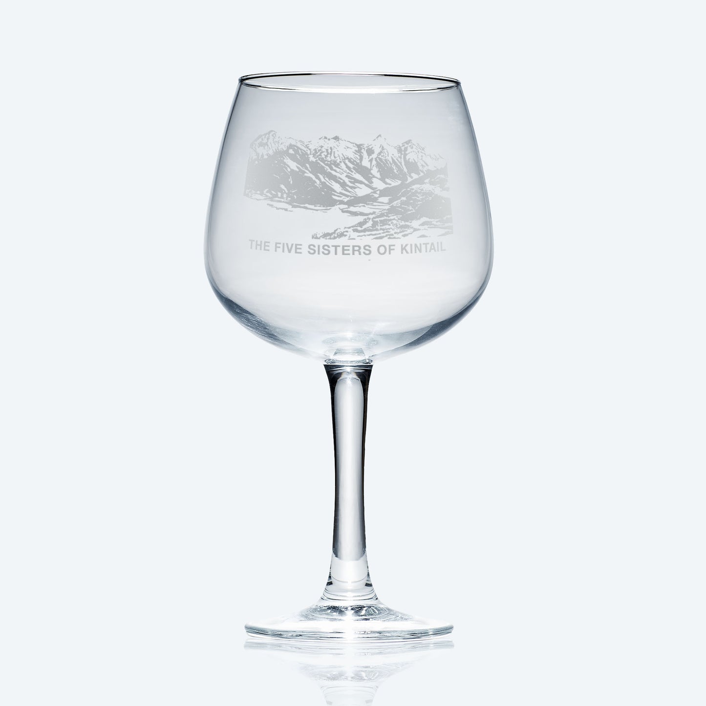 balloon gin glass engraved with scottish mountains the five sisters of Kintail