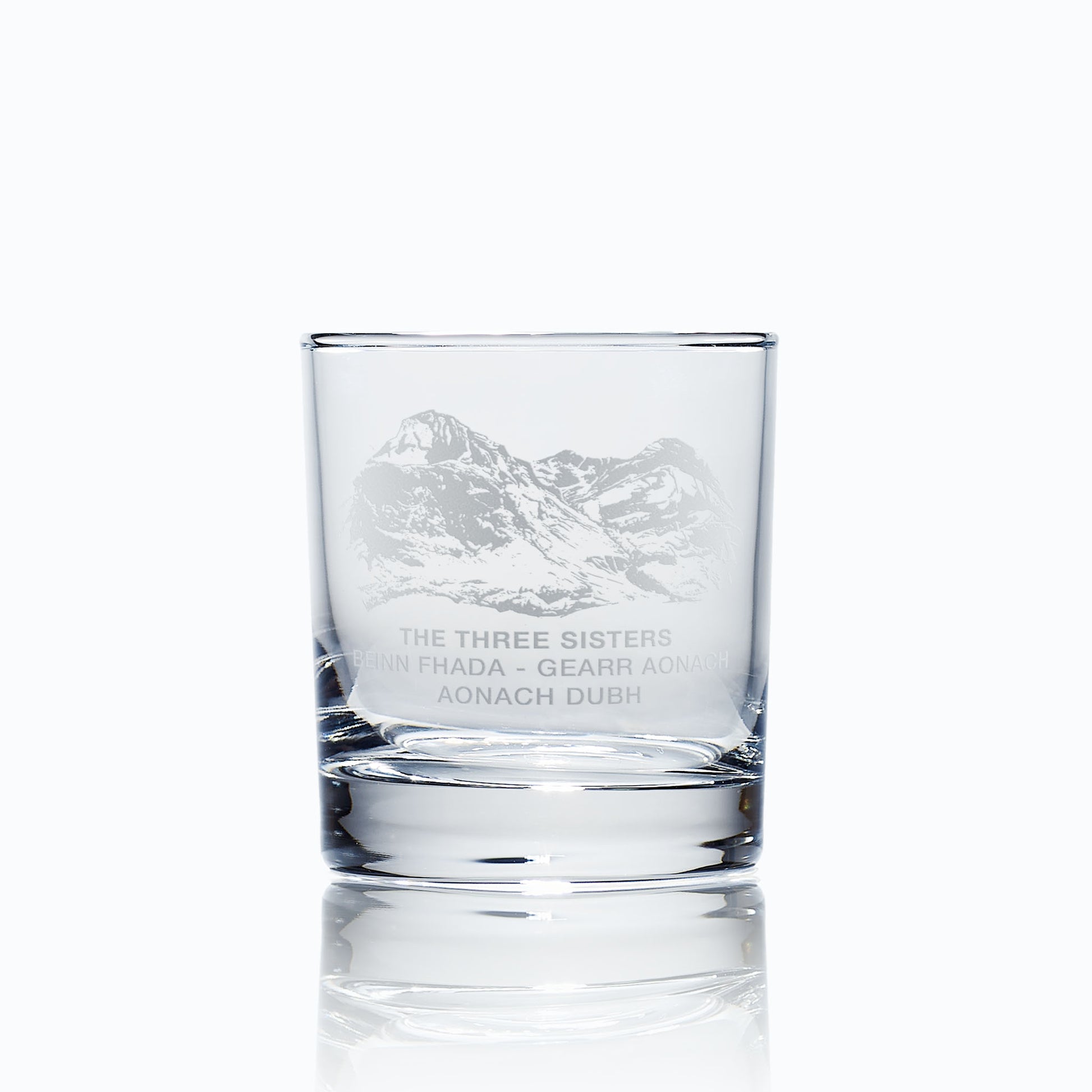 whisky glass engraved with the mountain range of the three sisters in glencoe, Scotland