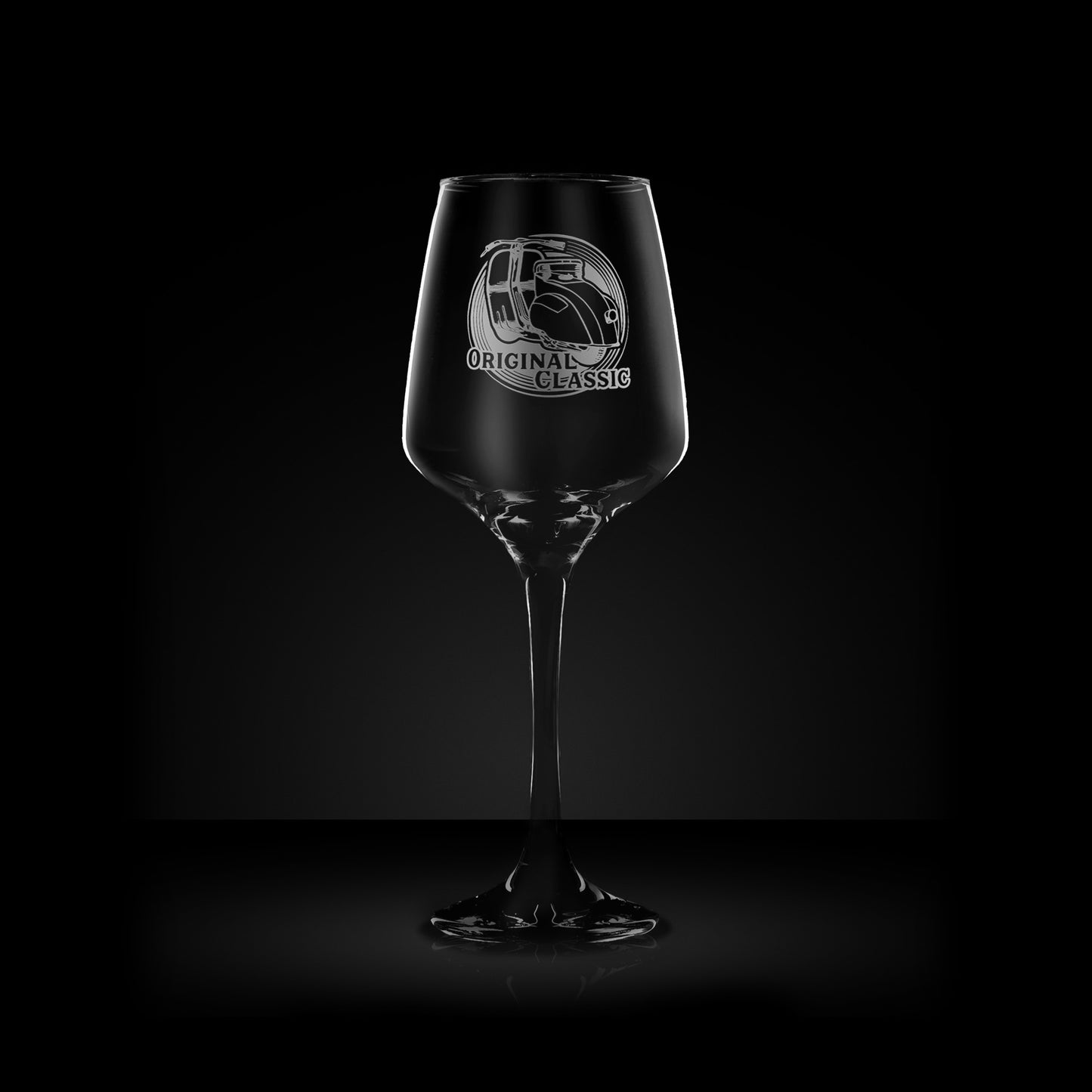 wine glass engraved with vintage vespa faro basso scooter