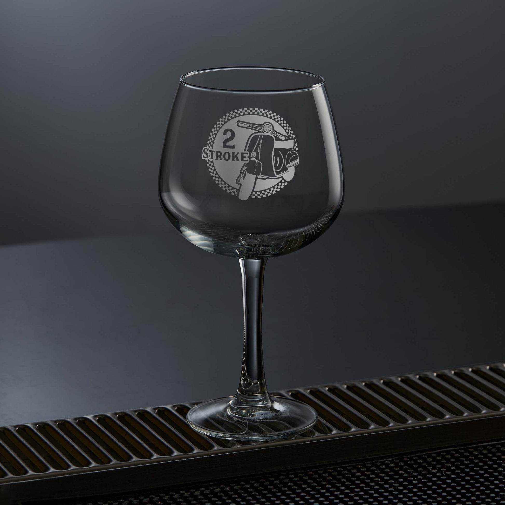 stemmed gin glass engraved with a vespa primavera scooter